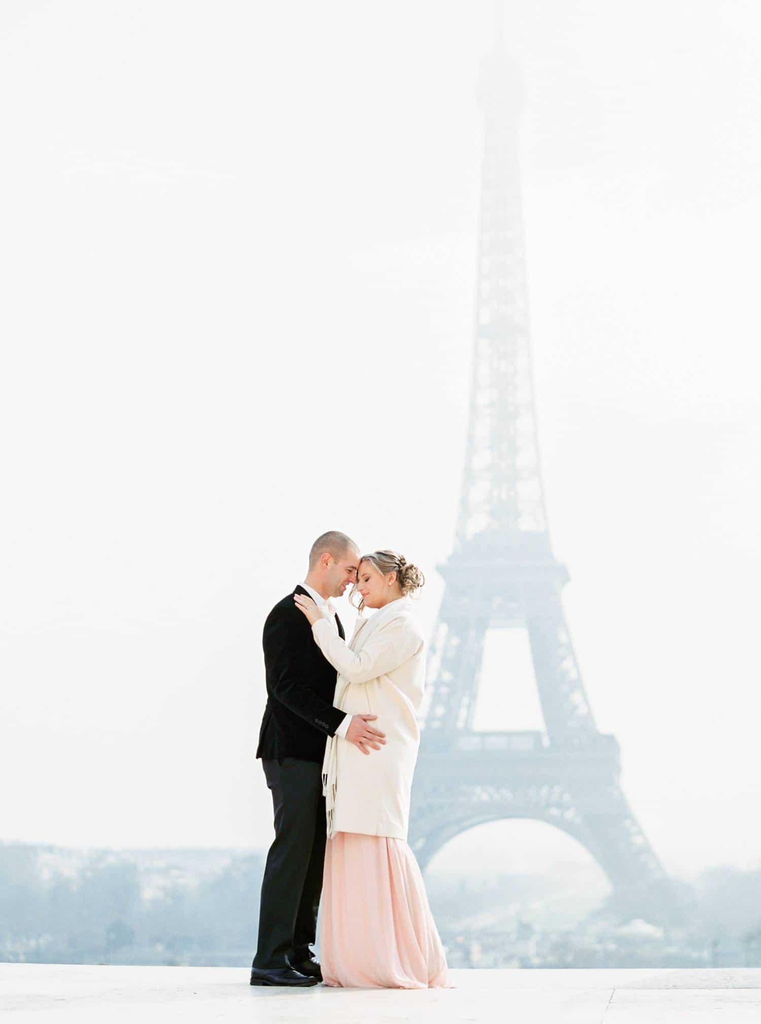 destination wedding photographer paris